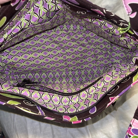 Vera Bradley Stephanie bag in Purple Punch. - Picture 6 of 6